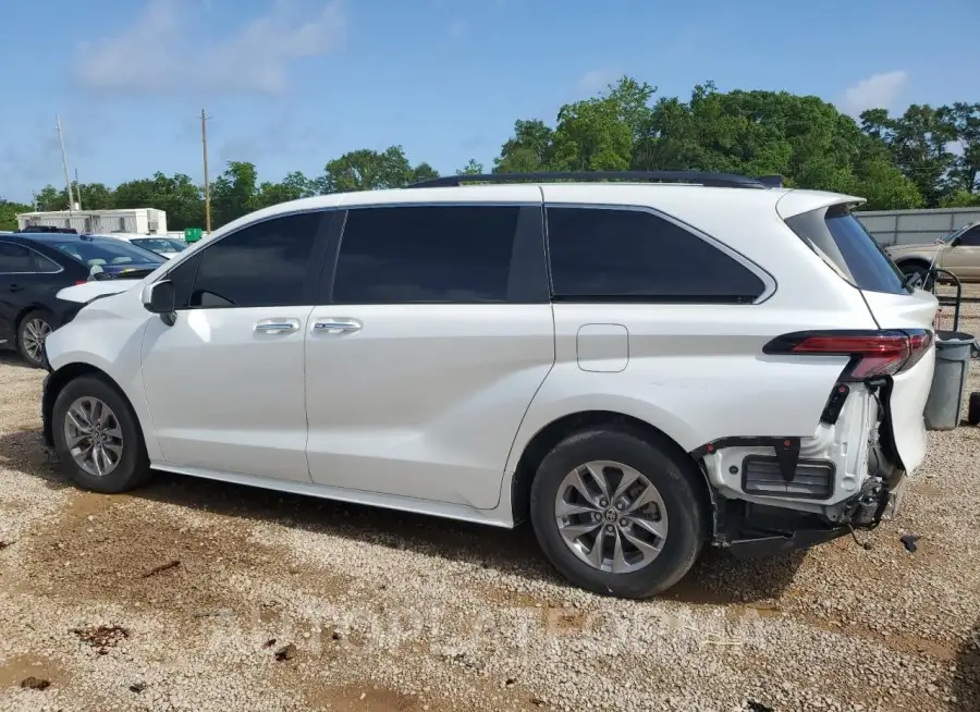 TOYOTA SIENNA XLE 2022 vin 5TDYRKEC0NS121056 from auto auction Copart