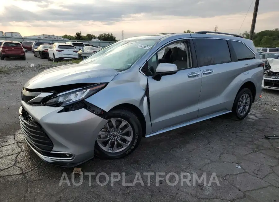 TOYOTA SIENNA XLE 2023 vin 5TDYRKEC9PS164880 from auto auction Copart