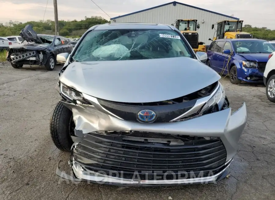 TOYOTA SIENNA XLE 2023 vin 5TDYRKEC9PS164880 from auto auction Copart