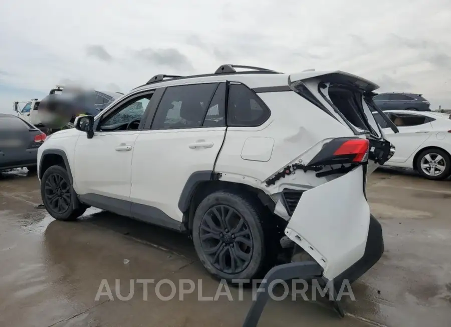 TOYOTA RAV4 XLE 2021 vin JTMW1RFV3MD071772 from auto auction Copart