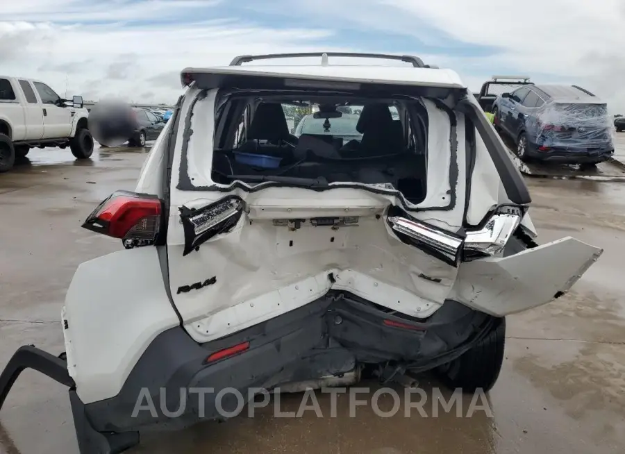 TOYOTA RAV4 XLE 2021 vin JTMW1RFV3MD071772 from auto auction Copart