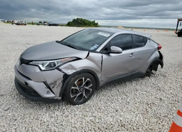 TOYOTA C-HR XLE 2019 vin NMTKHMBX5KR086164 from auto auction Copart