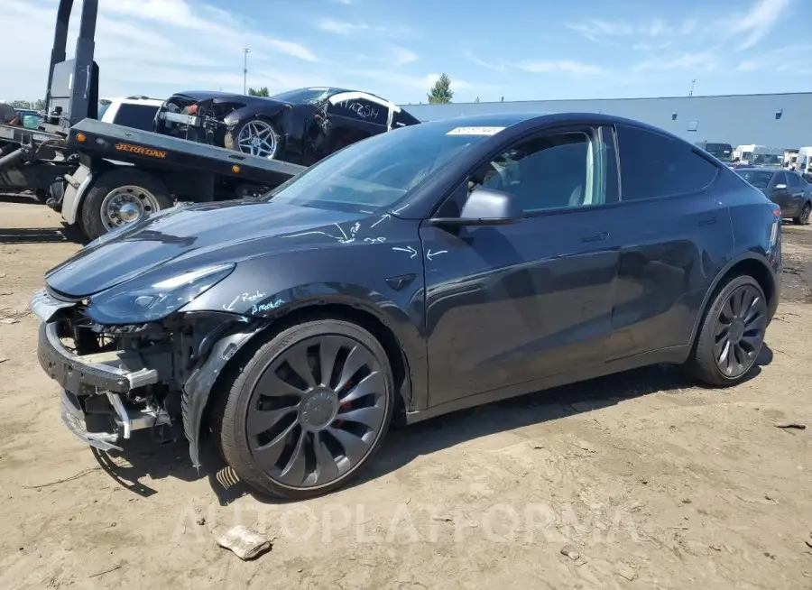 TESLA MODEL Y 2024 vin 7SAYGDEF3RF039900 from auto auction Copart