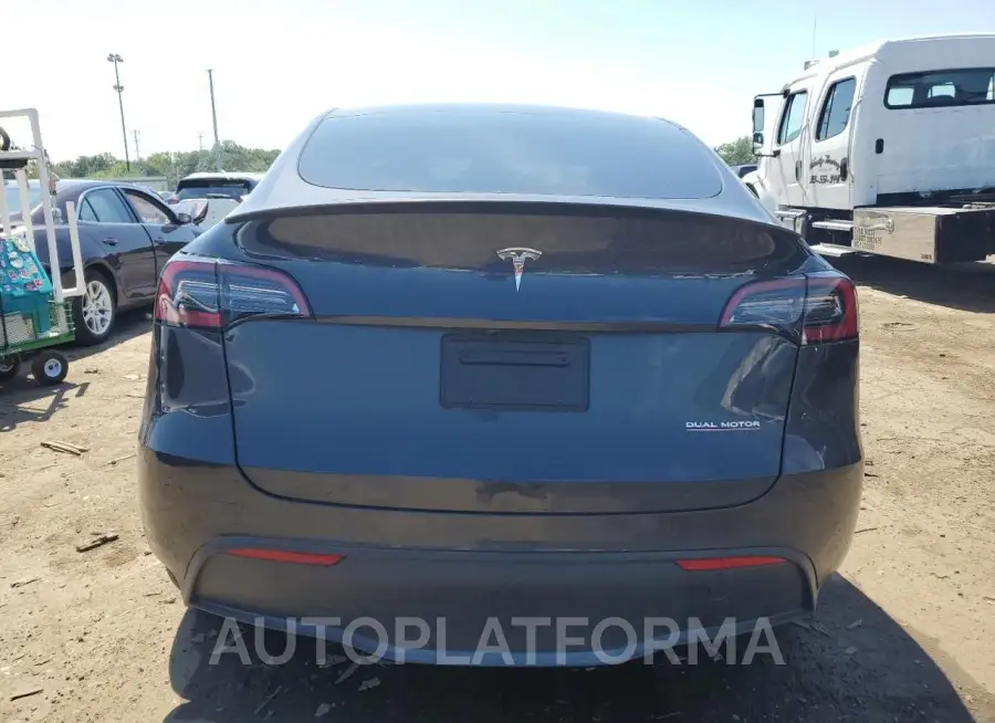 TESLA MODEL Y 2024 vin 7SAYGDEF3RF039900 from auto auction Copart