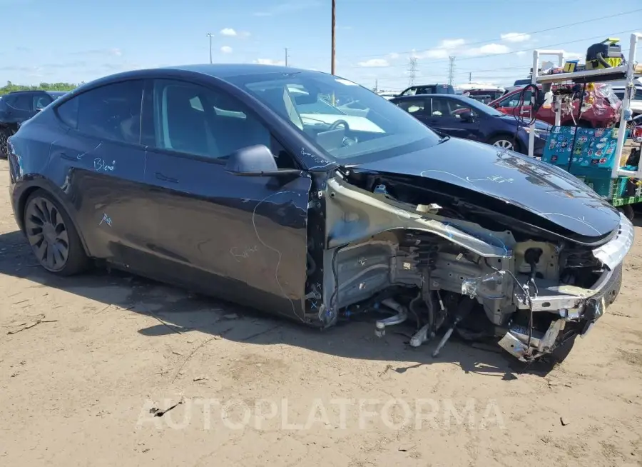 TESLA MODEL Y 2024 vin 7SAYGDEF3RF039900 from auto auction Copart