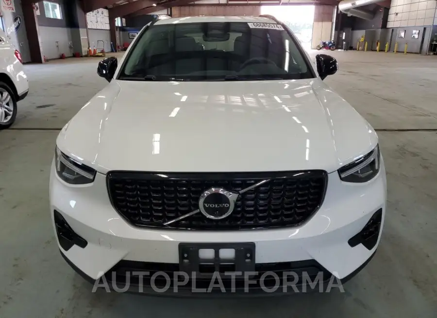 VOLVO XC40 PLUS 2023 vin YV4L12UW2P2915500 from auto auction Copart