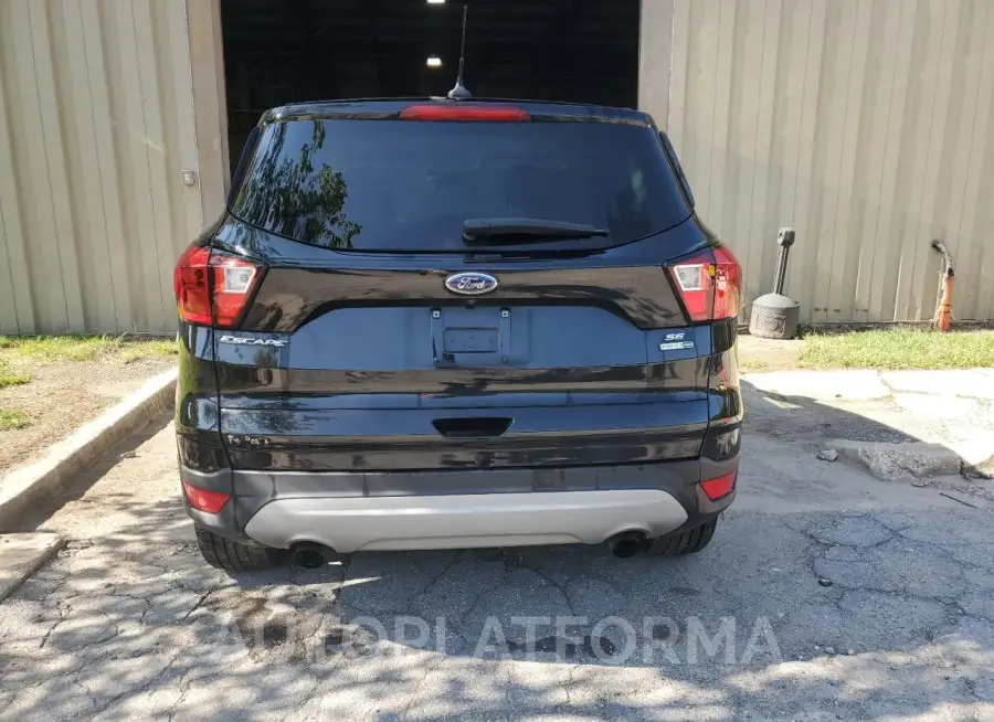 FORD ESCAPE SE 2019 vin 1FMCU9GD4KUA66959 from auto auction Copart