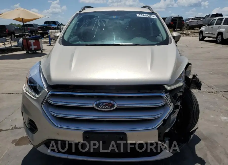 FORD ESCAPE SEL 2018 vin 1FMCU9HD9JUD31520 from auto auction Copart