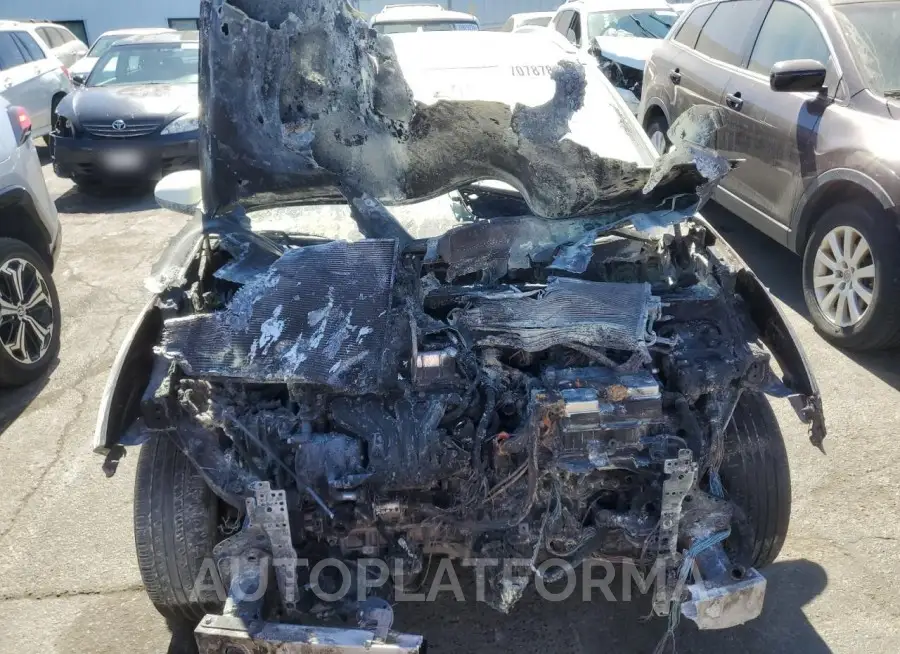 KIA NIRO LX 2020 vin KNDCB3LC4L5446111 from auto auction Copart