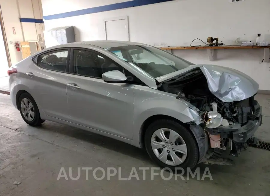 HYUNDAI elantra se 2016 vin 5NPDH4AE1GH717922 from auto auction Copart