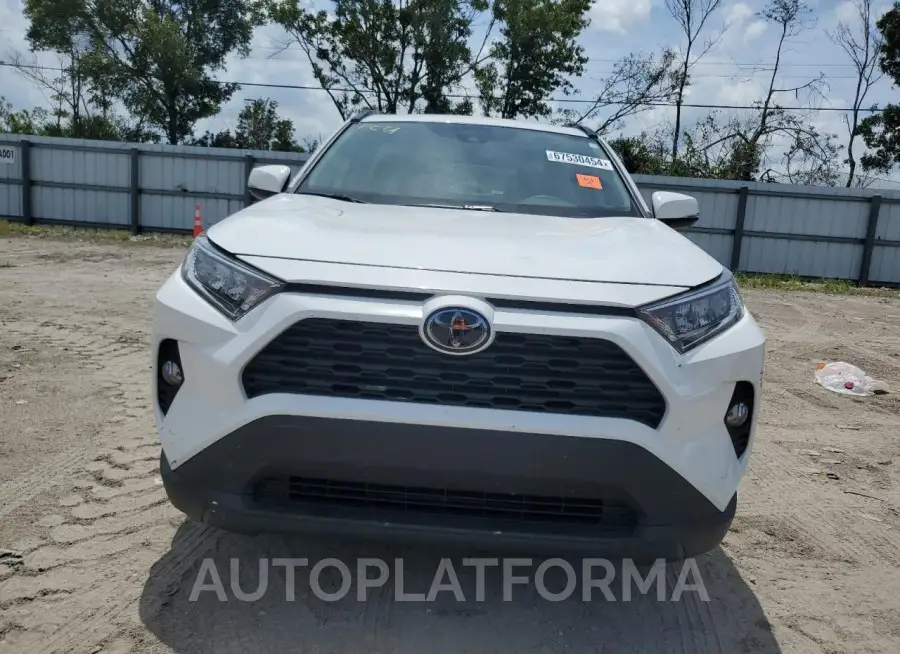 TOYOTA RAV4 XLE 2020 vin 2T3W1RFV6LC062003 from auto auction Copart