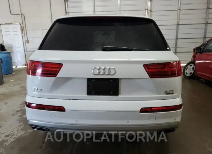 AUDI Q7 PRESTIG 2018 vin WA1VAAF70JD054996 from auto auction Copart