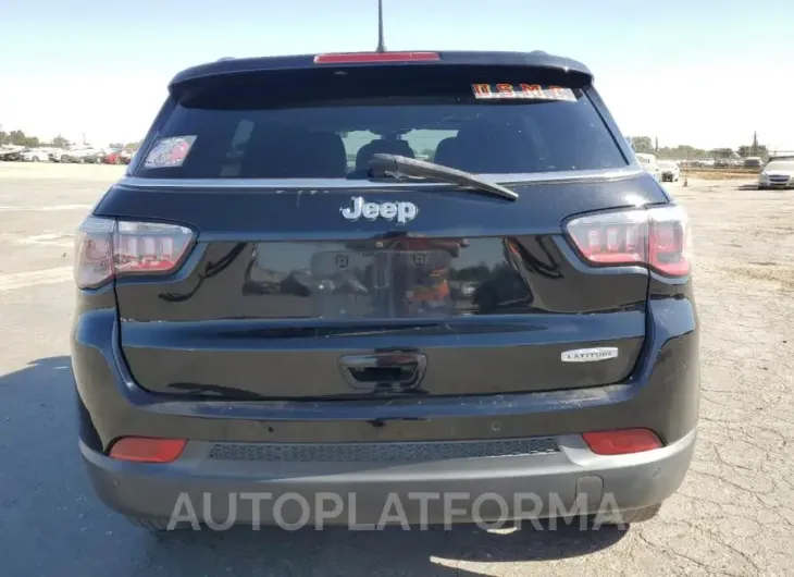 JEEP COMPASS LA 2018 vin 3C4NJCBBXJT102249 from auto auction Copart