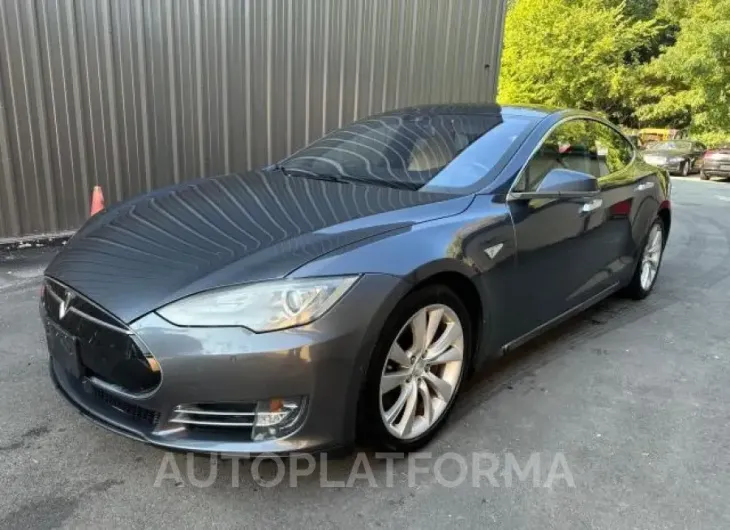 TESLA MODEL S 2016 vin 5YJSA1E22GF124708 from auto auction Copart