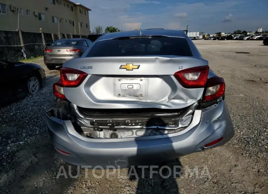 CHEVROLET CRUZE LT 2018 vin 1G1BE5SM4J7195092 from auto auction Copart