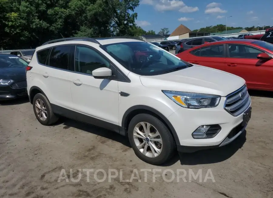 FORD ESCAPE SE 2018 vin 1FMCU9GD9JUA77924 from auto auction Copart