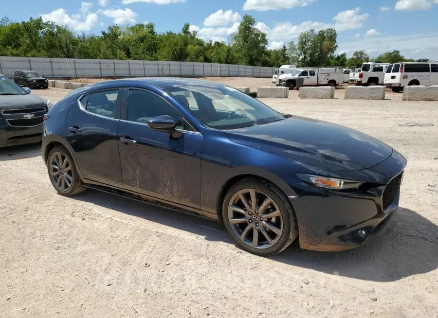 MAZDA 3 PREFERRE 2019 vin JM1BPAMM1K1131085 from auto auction Copart