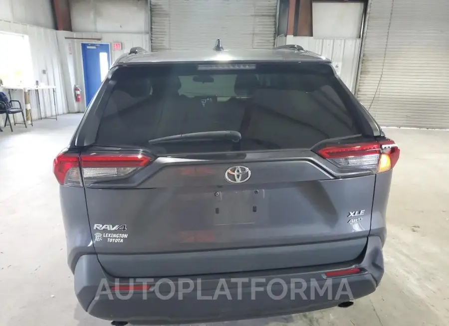 TOYOTA RAV4 XLE 2020 vin 2T3P1RFV5LW125899 from auto auction Copart