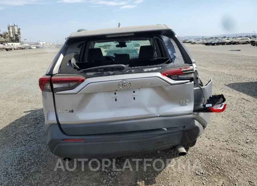 TOYOTA RAV4 XLE 2019 vin 2T3P1RFV9KC007399 from auto auction Copart