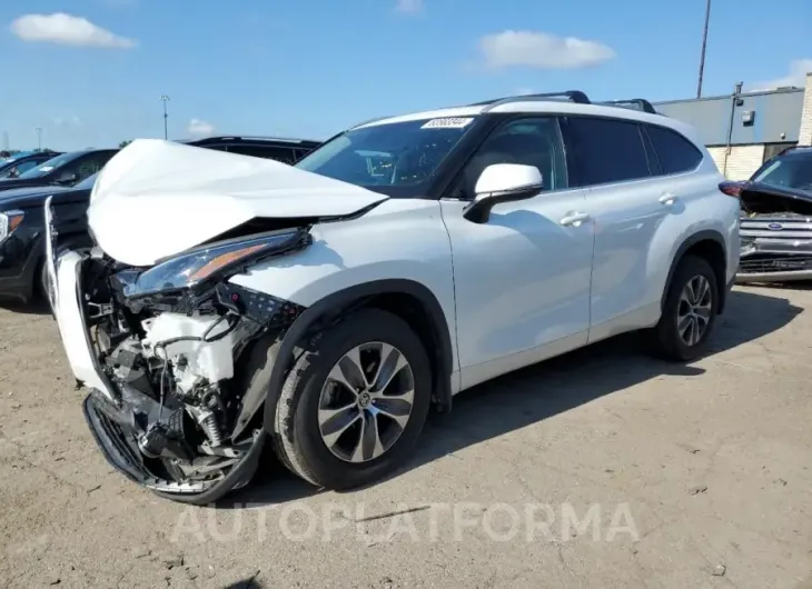 TOYOTA HIGHLANDER 2022 vin 5TDHZRBH2NS246276 from auto auction Copart