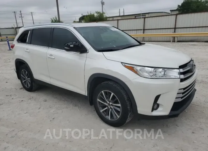 TOYOTA HIGHLANDER 2019 vin 5TDKZRFH3KS552219 from auto auction Copart