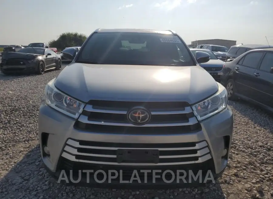 TOYOTA HIGHLANDER 2017 vin 5TDKZRFH9HS192690 from auto auction Copart