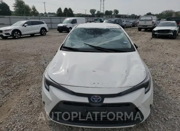 TOYOTA COROLLA LE 2024 vin JTDBCMFE4R3029538 from auto auction Copart