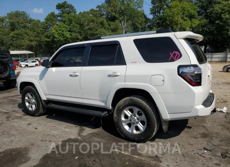 TOYOTA 4RUNNER SR 2019 vin JTEBU5JR5K5668093 from auto auction Copart