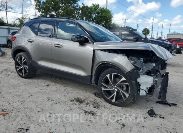 VOLVO XC40 T5 R- 2022 vin YV4162UM4N2668503 from auto auction Copart