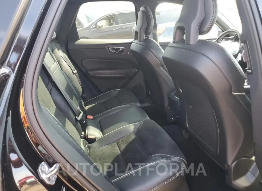 VOLVO XC60 T6 R- 2018 vin YV4A22RM8J1011093 from auto auction Copart