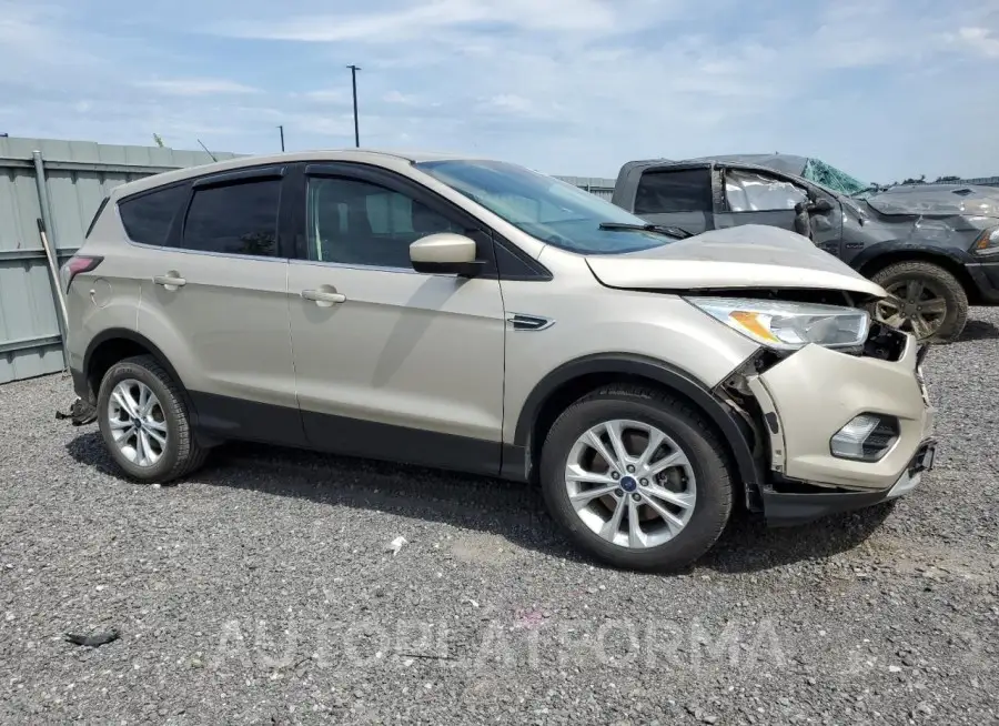 FORD ESCAPE SE 2017 vin 1FMCU0G99HUB24242 from auto auction Copart