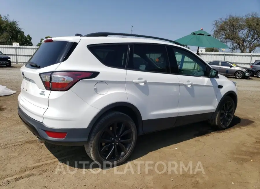 FORD ESCAPE SE 2018 vin 1FMCU0GD3JUB27809 from auto auction Copart