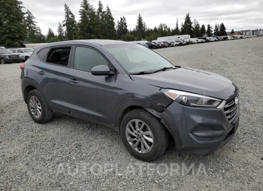 HYUNDAI TUCSON SE 2018 vin KM8J2CA47JU610601 from auto auction Copart