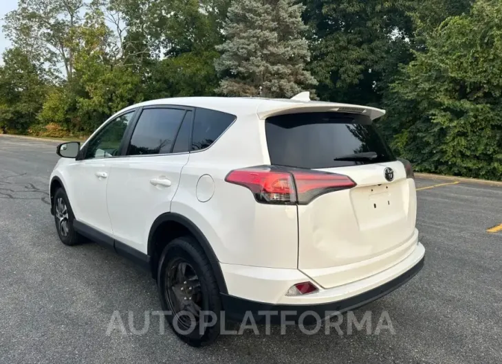 TOYOTA RAV4 LE 2018 vin 2T3BFREV8JW776938 from auto auction Copart