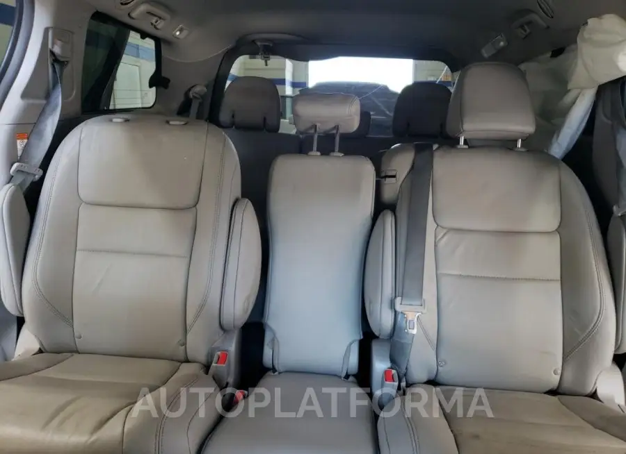 TOYOTA SIENNA XLE 2019 vin 5TDYZ3DC0KS974933 from auto auction Copart