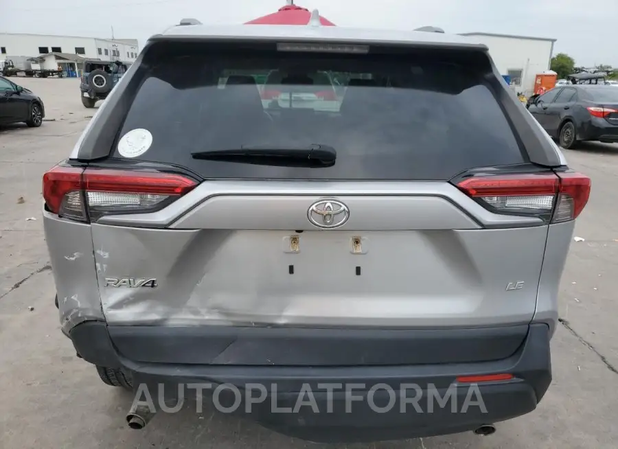 TOYOTA RAV4 LE 2019 vin JTMH1RFV0KJ006305 from auto auction Copart