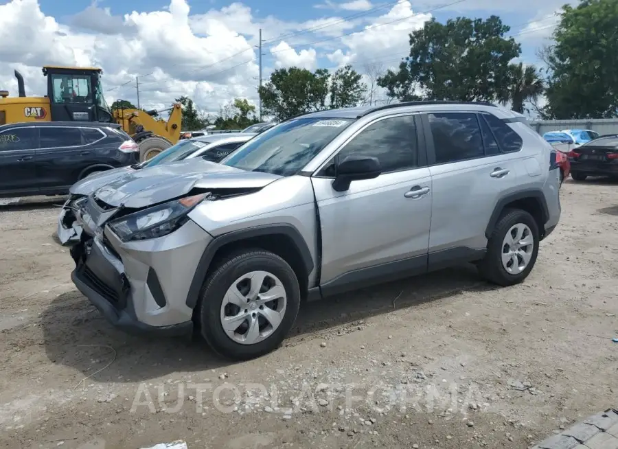 TOYOTA RAV4 LE 2019 vin JTMH1RFV4KJ007439 from auto auction Copart