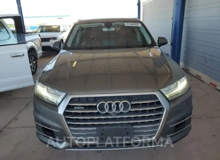 AUDI Q7 PRESTIG 2017 vin WA1VAAF75HD008137 from auto auction Copart