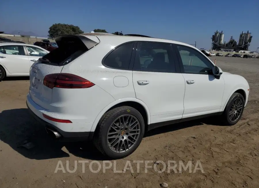 PORSCHE CAYENNE 2017 vin WP1AA2A28HKA83950 from auto auction Copart