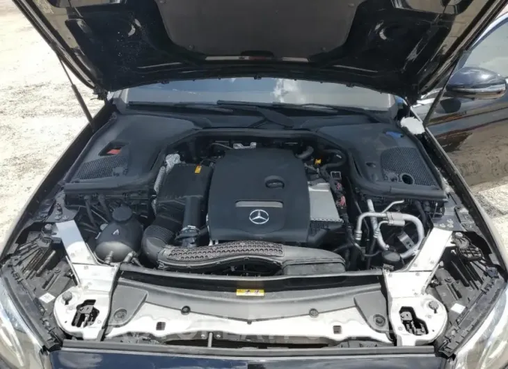 MERCEDES-BENZ E 300 4MAT 2019 vin WDDZF4KB5KA509774 from auto auction Copart