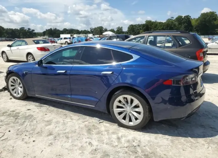 TESLA MODEL S 2018 vin 5YJSA1E24JF267943 from auto auction Copart