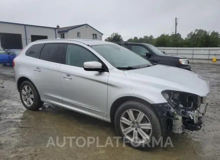 VOLVO XC60 2017 vin YV440MRU0H2001628 from auto auction Copart