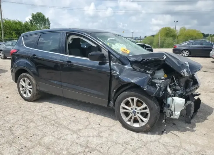 FORD ESCAPE SE 2019 vin 1FMCU0GD9KUA52714 from auto auction Copart