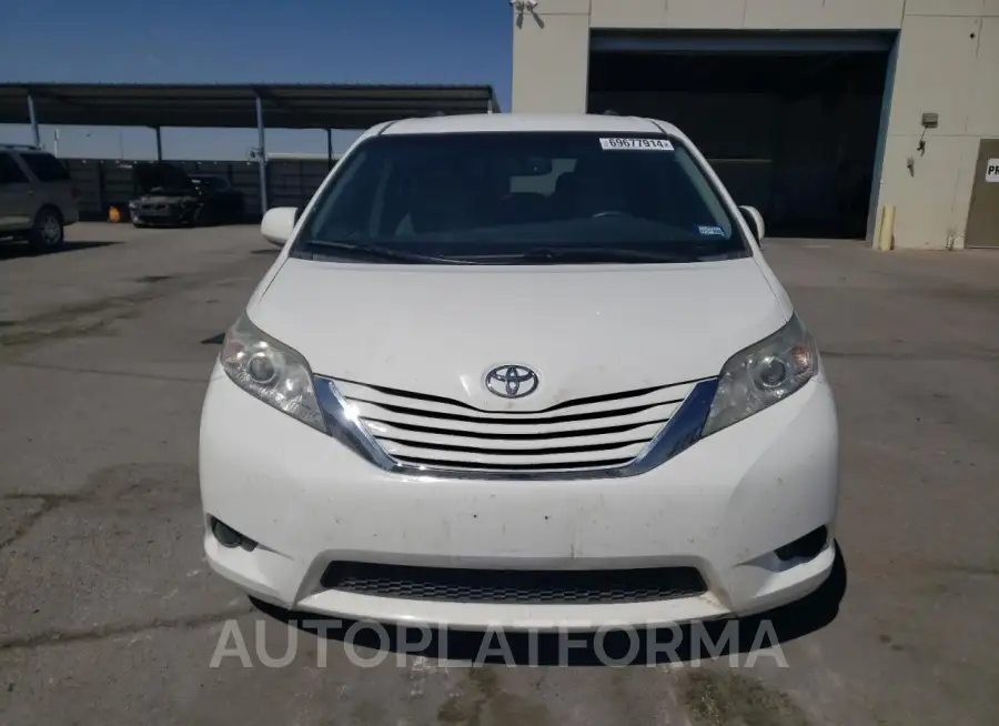 TOYOTA SIENNA LE 2016 vin 5TDKK3DC9GS711647 from auto auction Copart