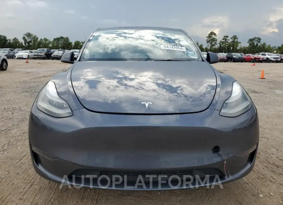 TESLA MODEL Y 2022 vin 7SAYGDEF0NF554542 from auto auction Copart