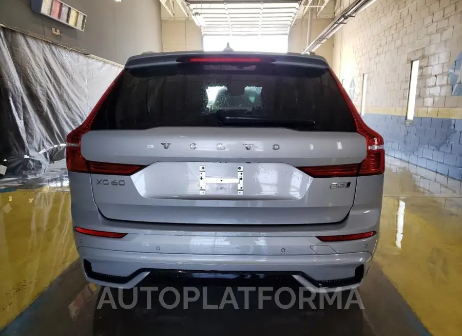 VOLVO XC60 PLUS 2024 vin YV4L12RL1R1885123 from auto auction Copart