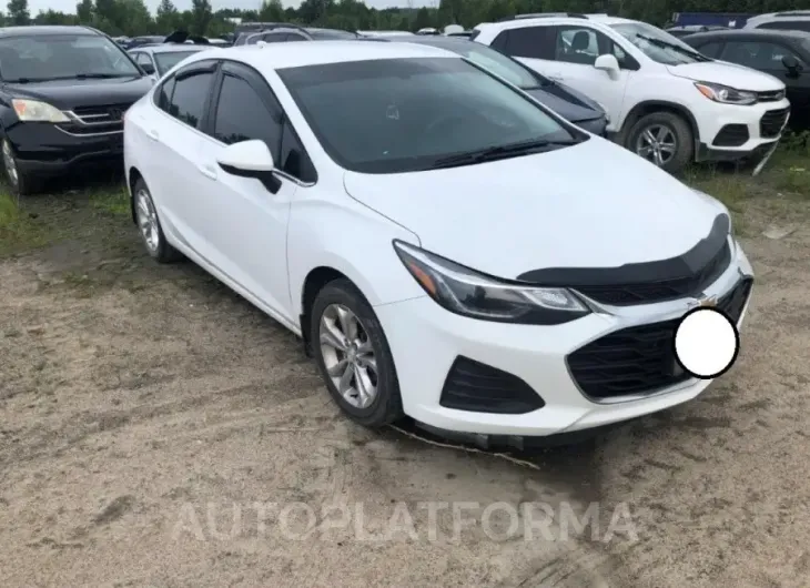 CHEVROLET CRUZE LT 2019 vin 1G1BE5SM4K7131054 from auto auction Copart