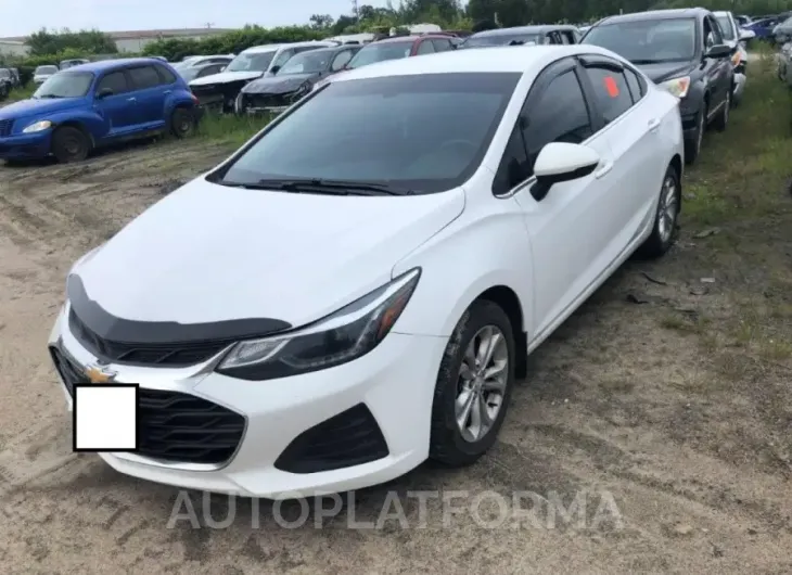 CHEVROLET CRUZE LT 2019 vin 1G1BE5SM4K7131054 from auto auction Copart