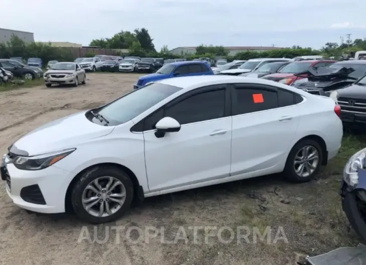 CHEVROLET CRUZE LT 2019 vin 1G1BE5SM4K7131054 from auto auction Copart