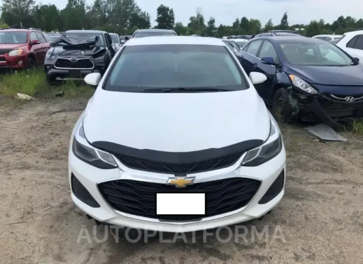 CHEVROLET CRUZE LT 2019 vin 1G1BE5SM4K7131054 from auto auction Copart